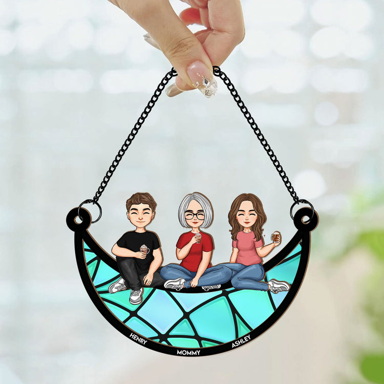 Mom-_-Children-Sitting-On-The-Moon-Personalized-Window-Hanging-Suncatcher-Ornament_2