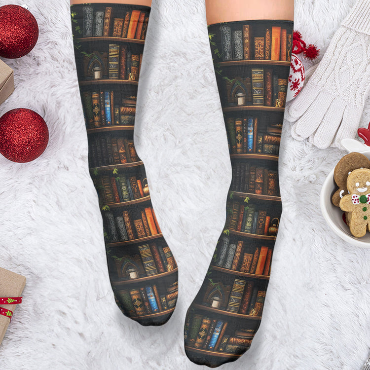 Shhh...-I_m-Reading-Personalized-Crew-Socks_2
